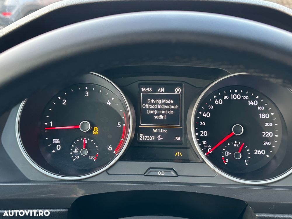 Volkswagen Tiguan 2.0 TDI SCR 4MOTION (BlueMotion Techn.) DSG Comfortline - 26