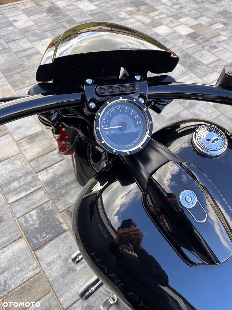 Harley-Davidson FXSB Breakout - 6