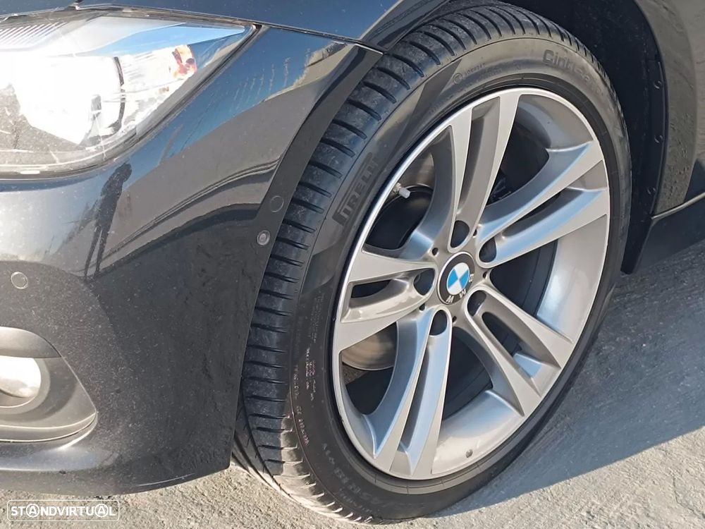 BMW 320 d Edition Luxury Line Purity - 8