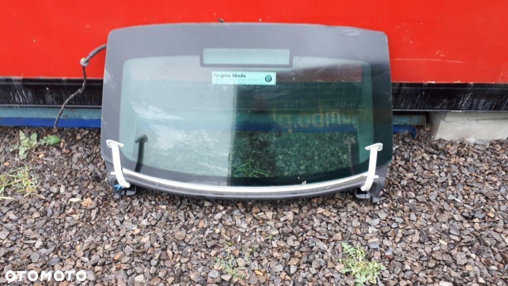 Szyba Tylnej Klapy Skoda Superb 2 II Górna część klapy Bagażnika Tył - 1