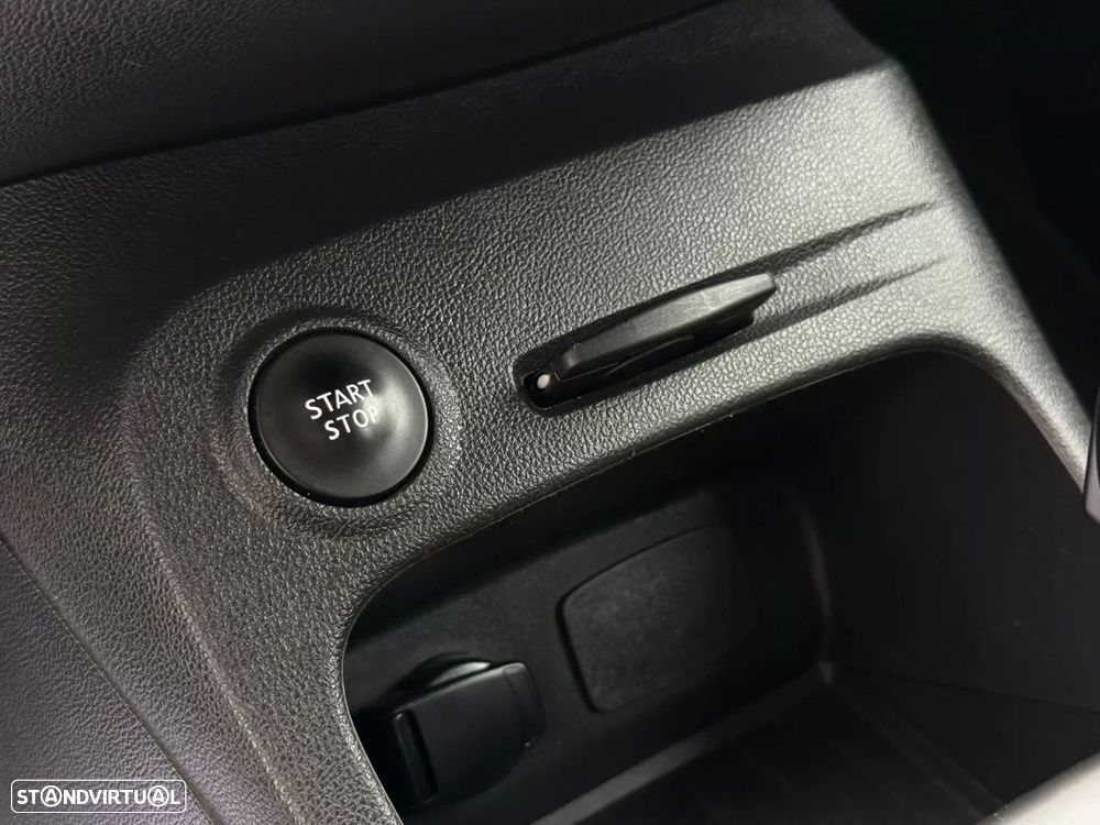 Renault Captur 1.5 dCi EDC - 13