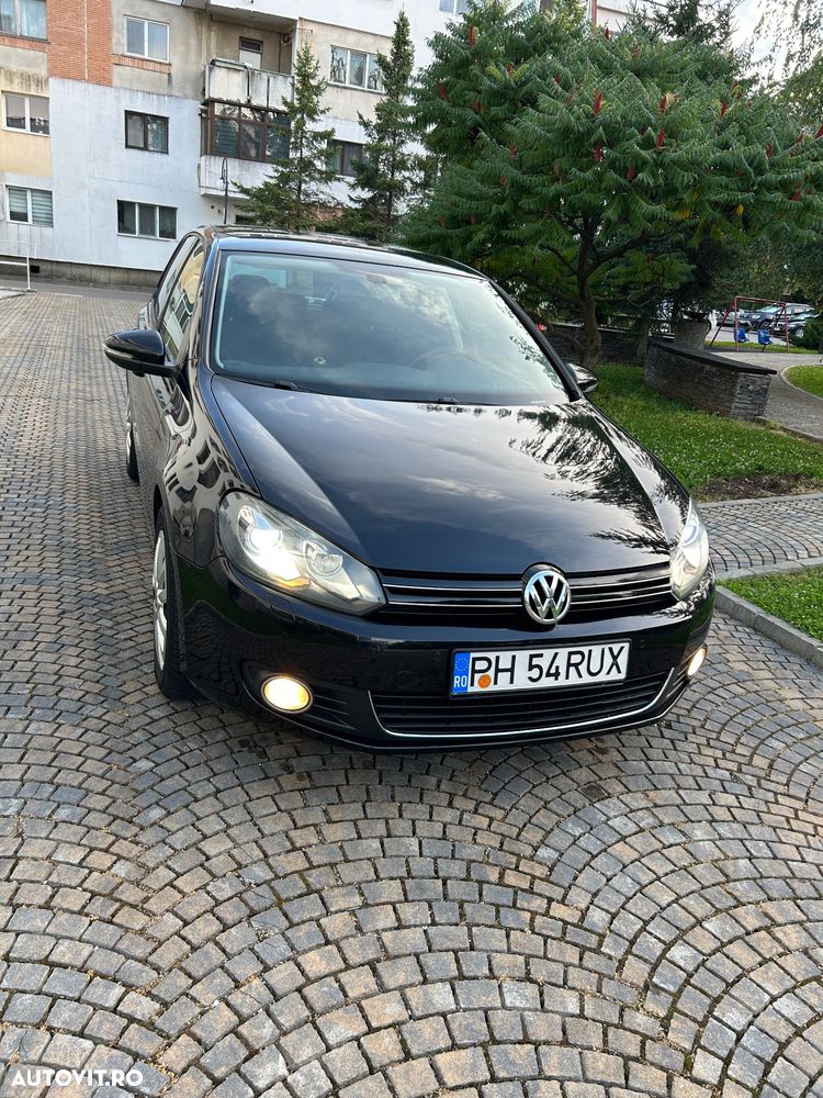 Volkswagen Golf - 8