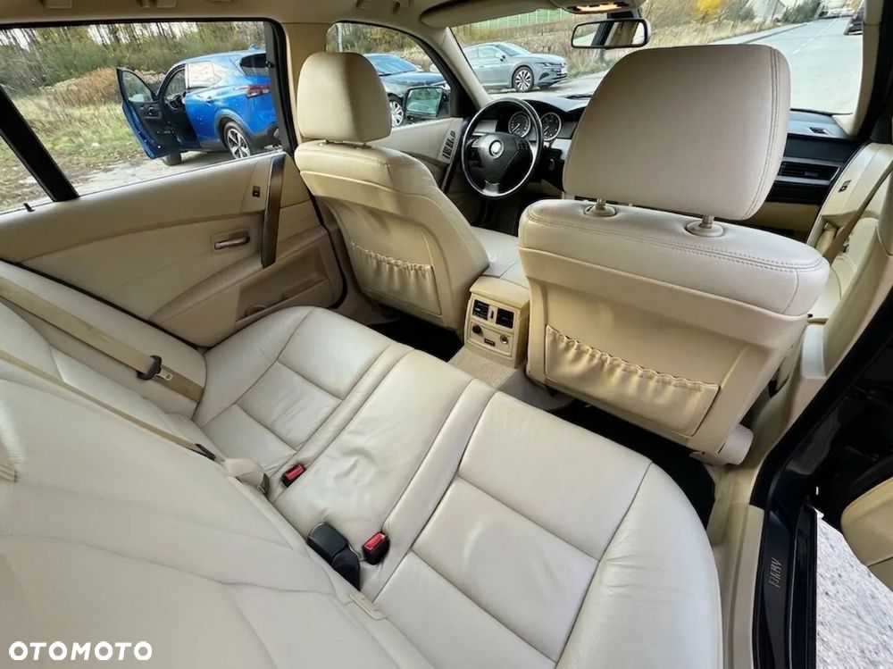BMW Seria 5 - 11
