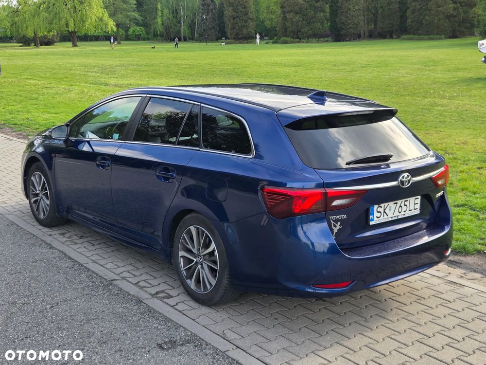 Toyota Avensis - 4