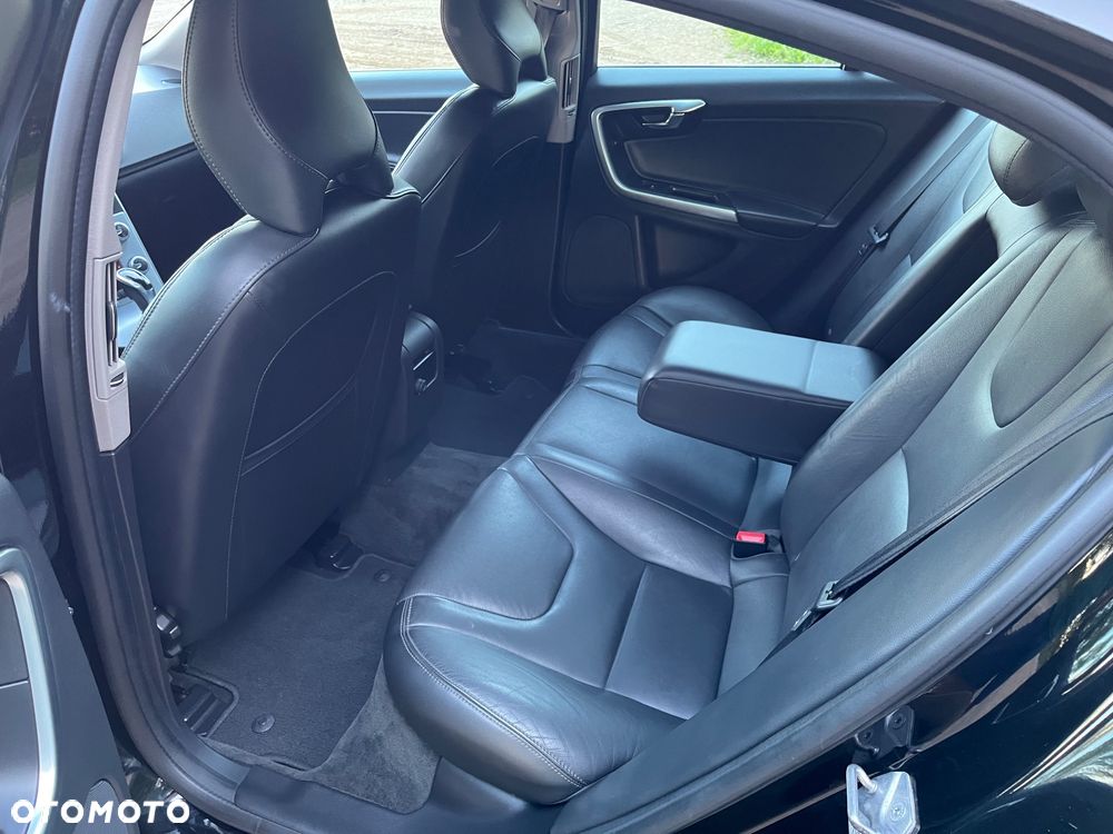 Volvo S60 D2 Geartronic Kinetic - 16