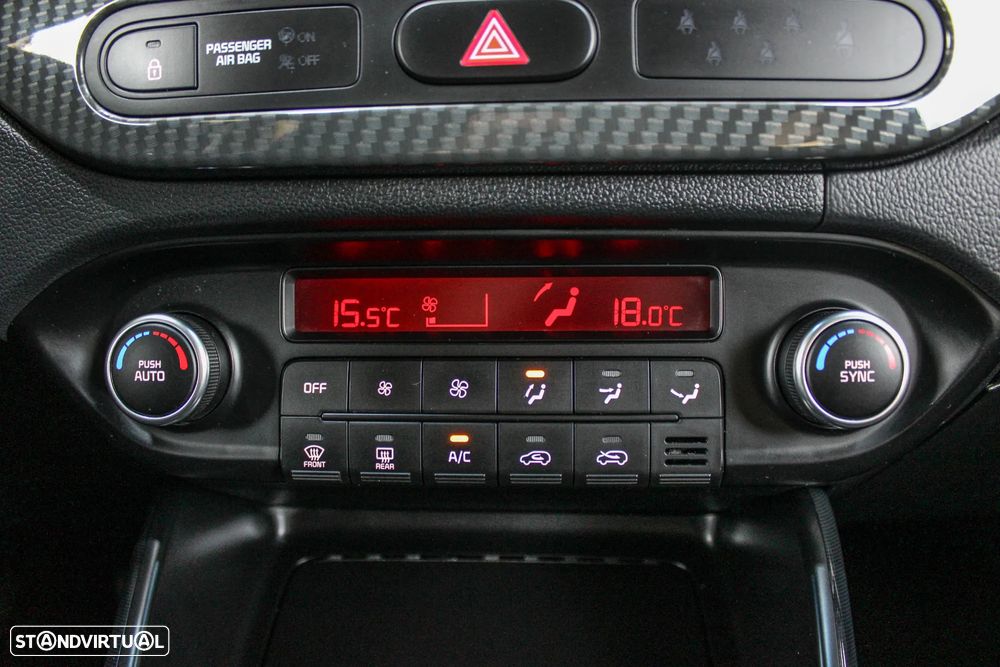 Kia Carens 1.7 CRDi ISG TX - 37