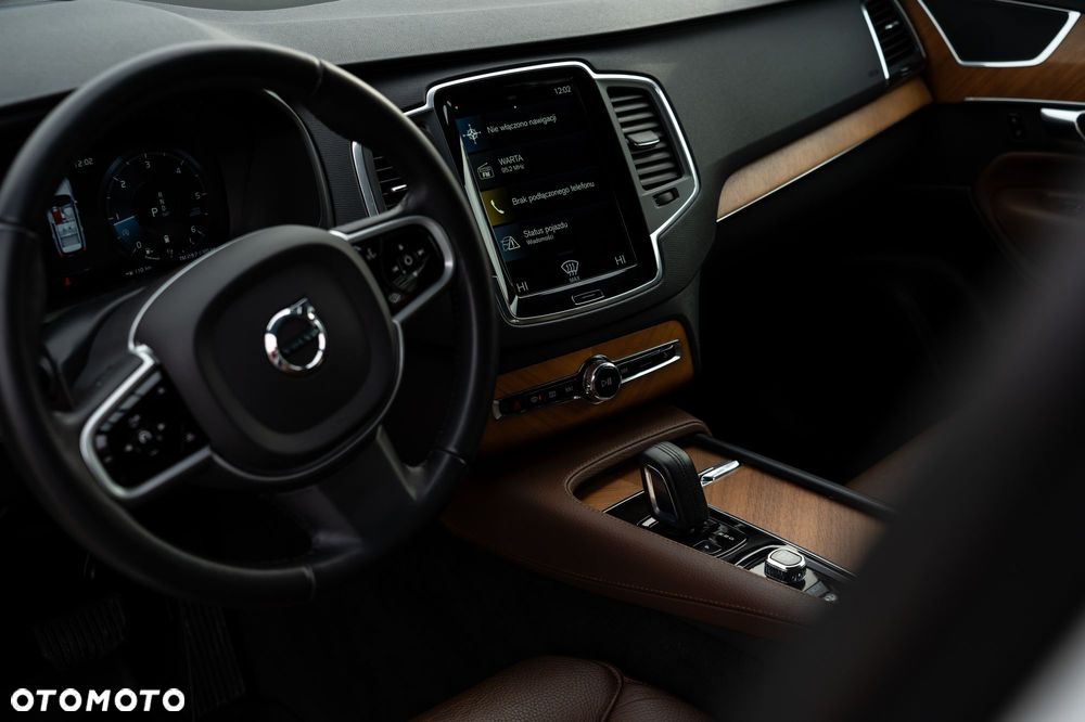 Volvo XC 90 B5 D AWD Momentum - 27