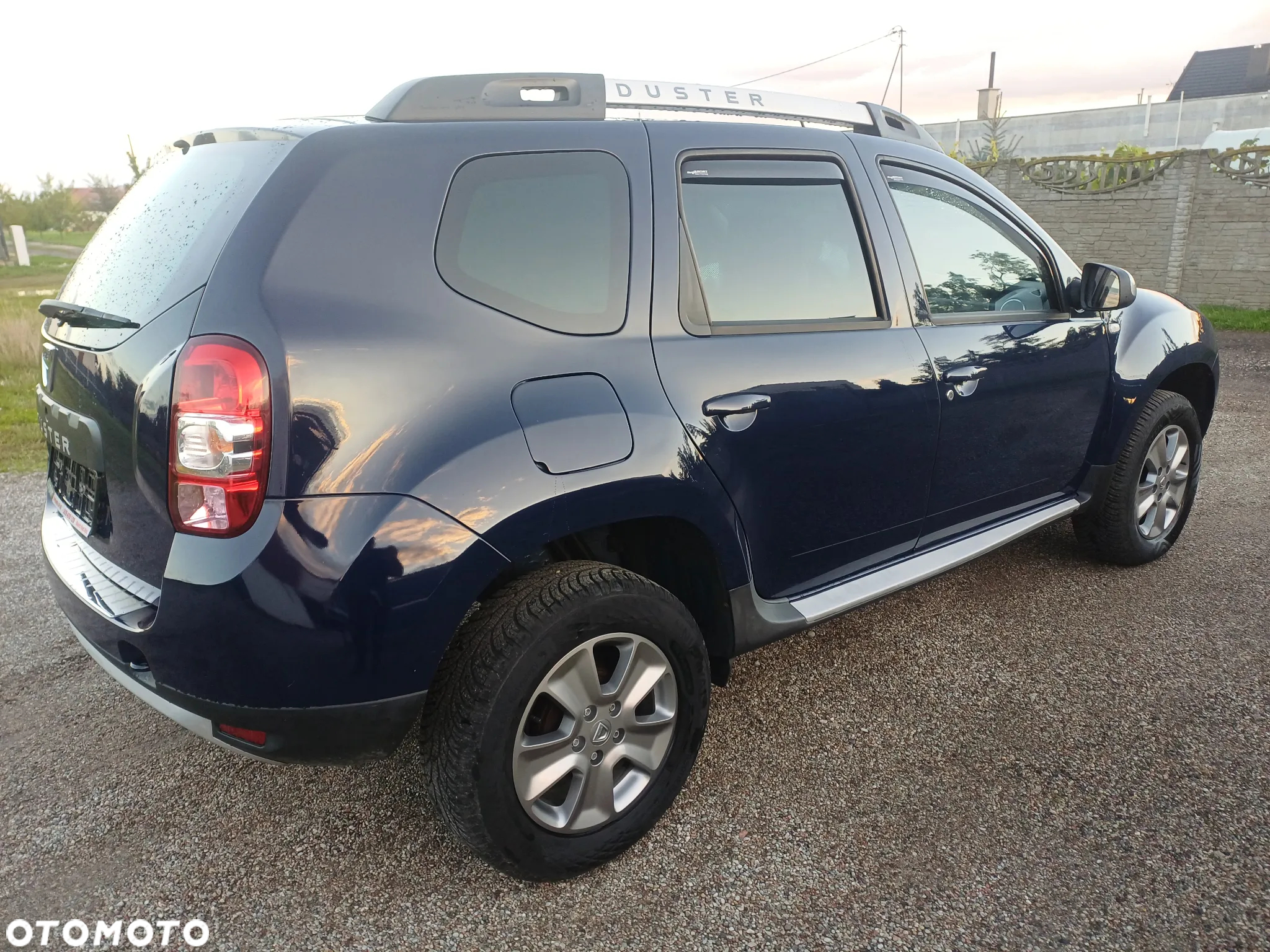Dacia Duster 1.6 16V 4x2 Laureate - 15
