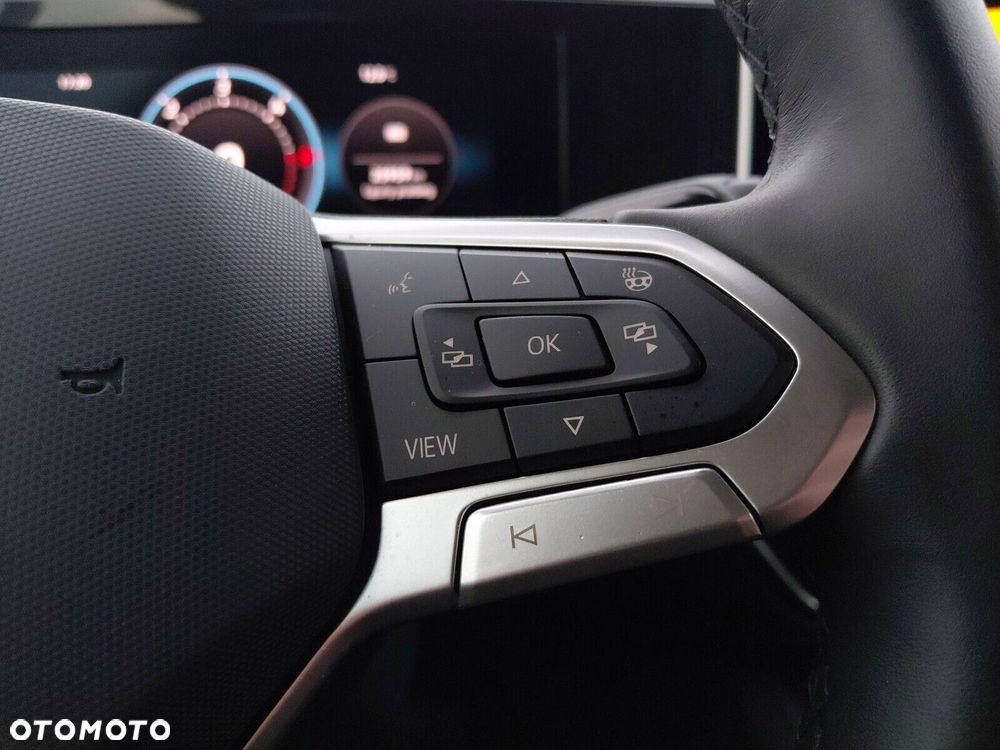 Volkswagen Passat - 18