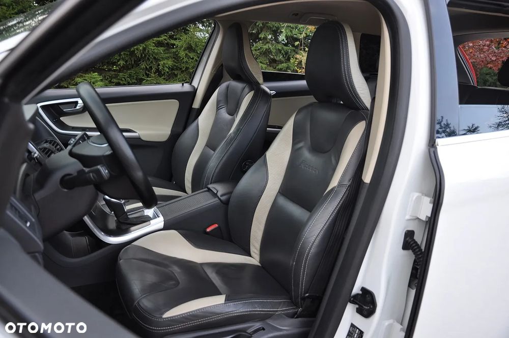 Volvo XC 60 D4 Geartronic RDesign - 20