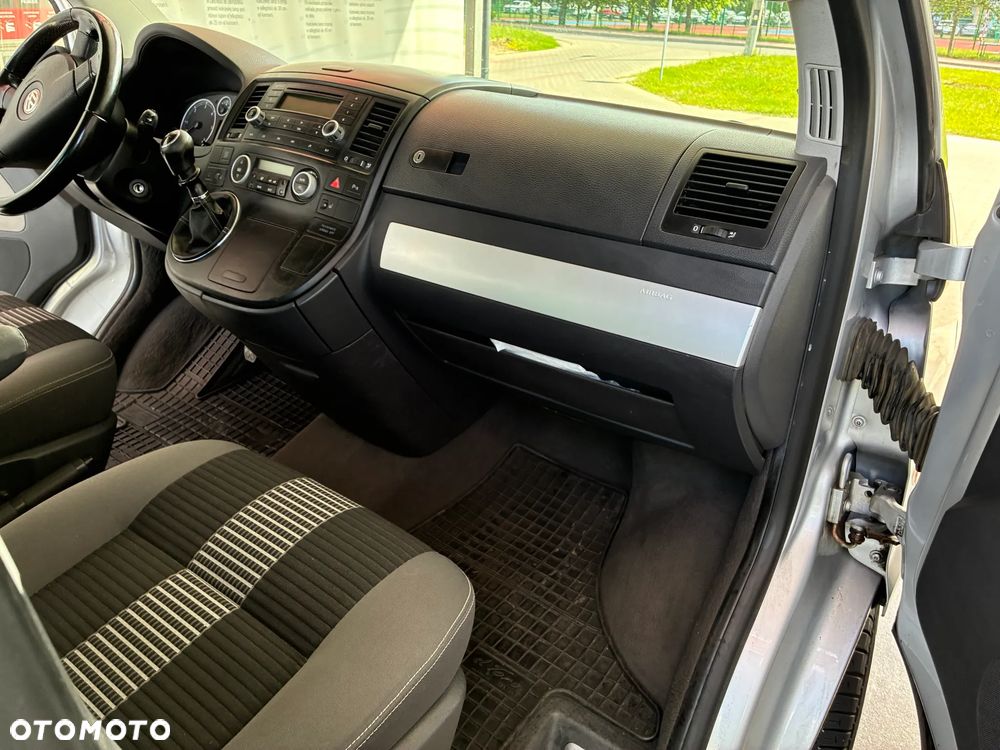 Volkswagen Multivan - 9