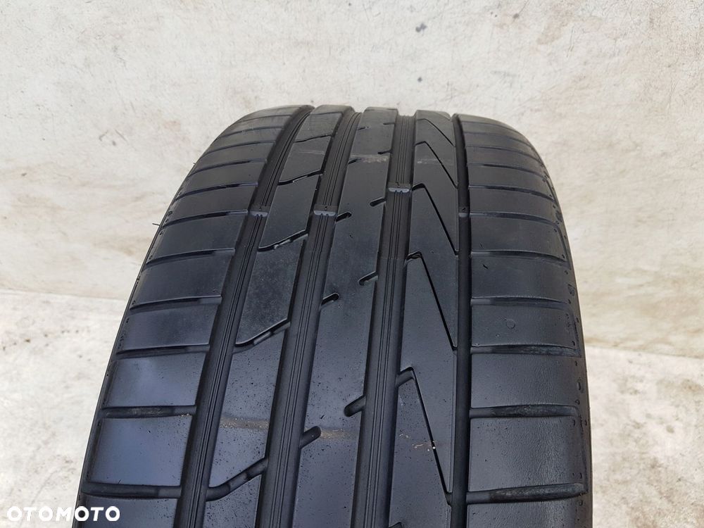 Hankook Ventus V12 Evo2 K120 235/35R19 91 Y rant ochronny XL 5,7mm. - 3