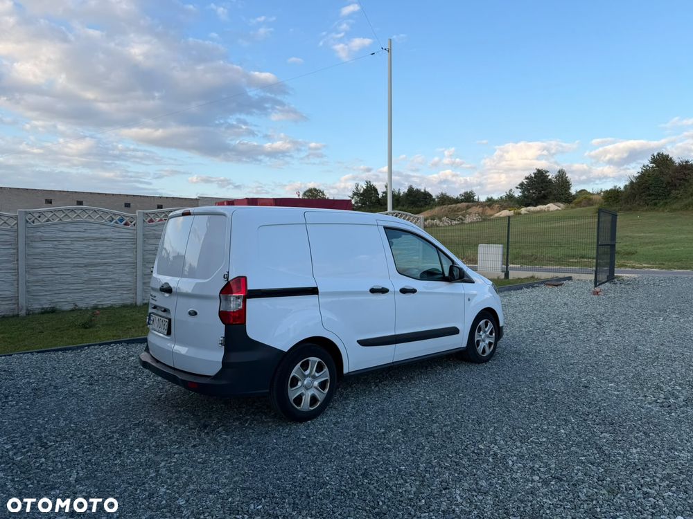 Ford Courier - 4