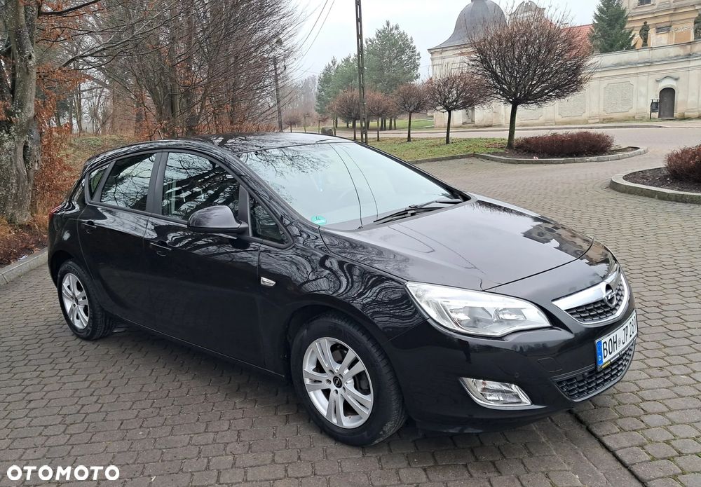 Opel Astra - 1