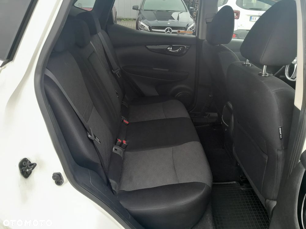 Nissan Qashqai 1.2 DIG-T N-Vision EU6 - 18