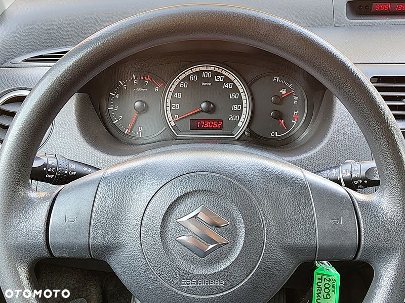 Suzuki Swift 1.3 Comfort+ - 12