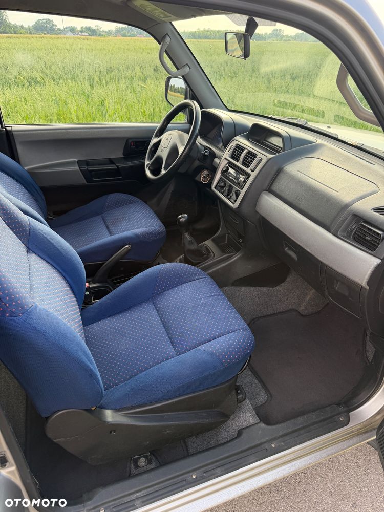 Mitsubishi Pajero Pinin 1.8 - 7
