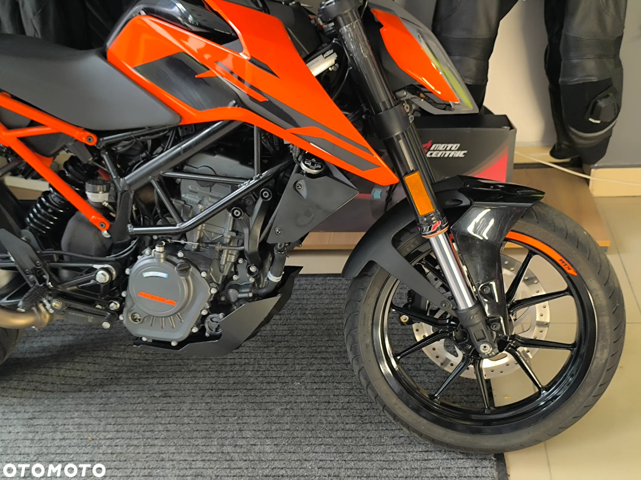 KTM Duke - 12