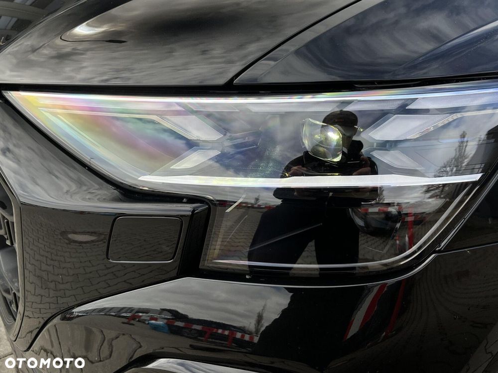 Audi Q8 - 9