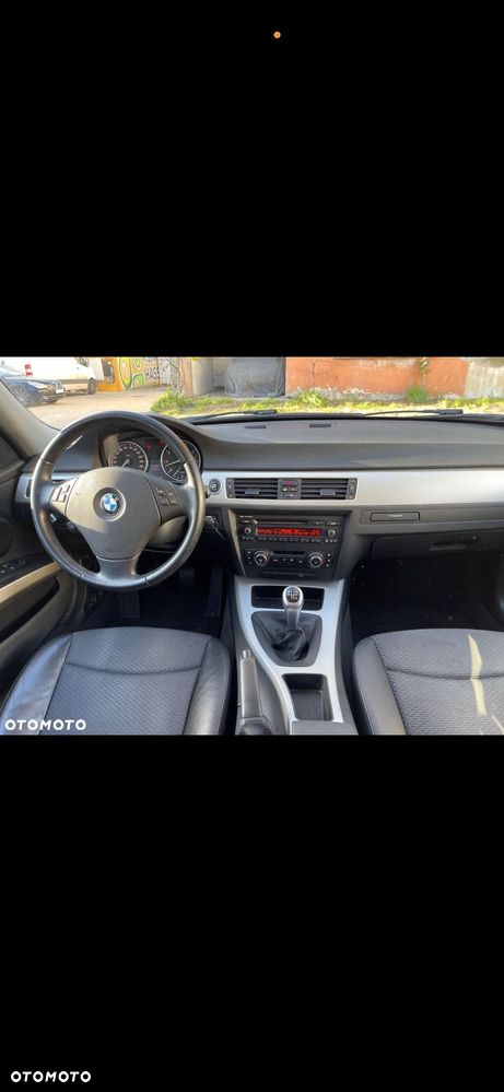 BMW Seria 3 318i Edition Lifestyle - 15