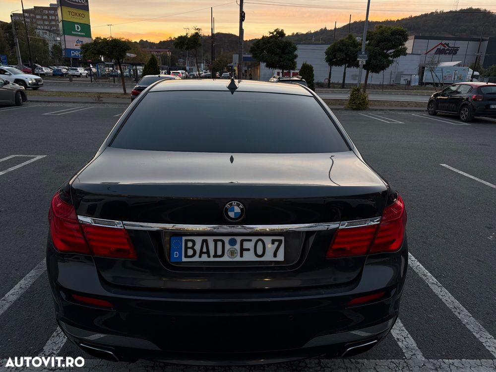 BMW Seria 7 740d Aut. - 6