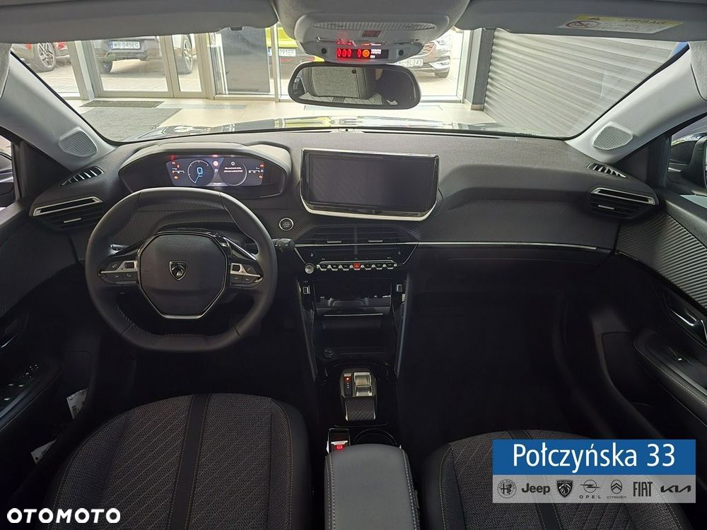 Peugeot 208 - 13
