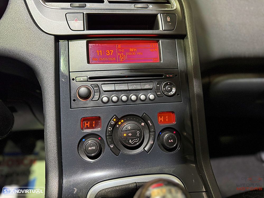 Peugeot 5008 1.6 HDi 7L SE Style - 24