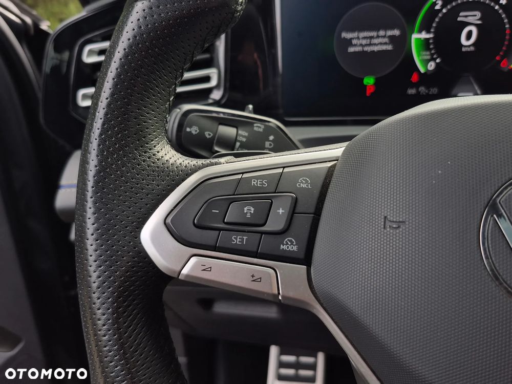 Volkswagen Tiguan 2.0 TDI SCR 4MOTION DSG R-Line - 29