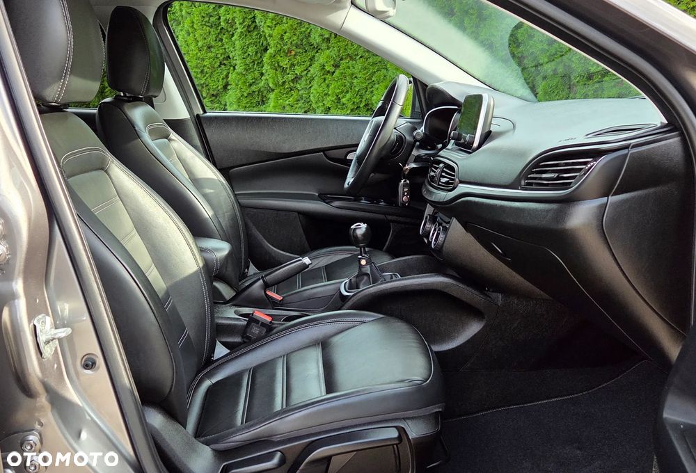 Fiat Tipo 1.4 T-Jet Business Line - 22