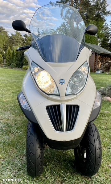 Piaggio MP-3 - 2