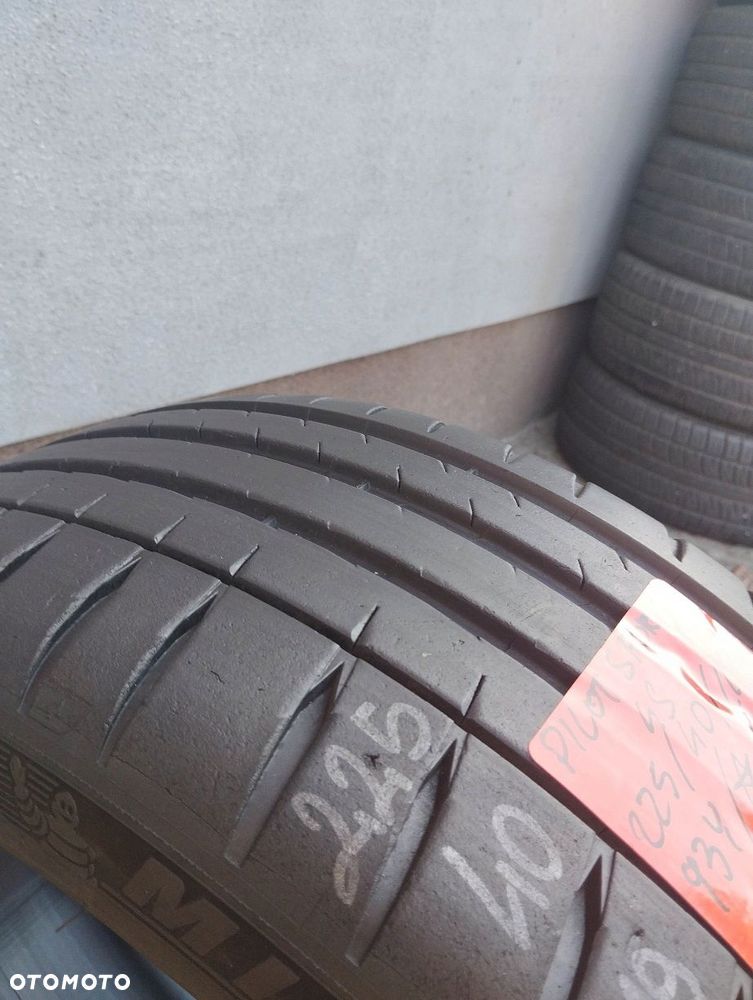 Michelin Pilot Sport 4S 225 40 19 93 Y rant, XL  - BMW 1szt. - 2