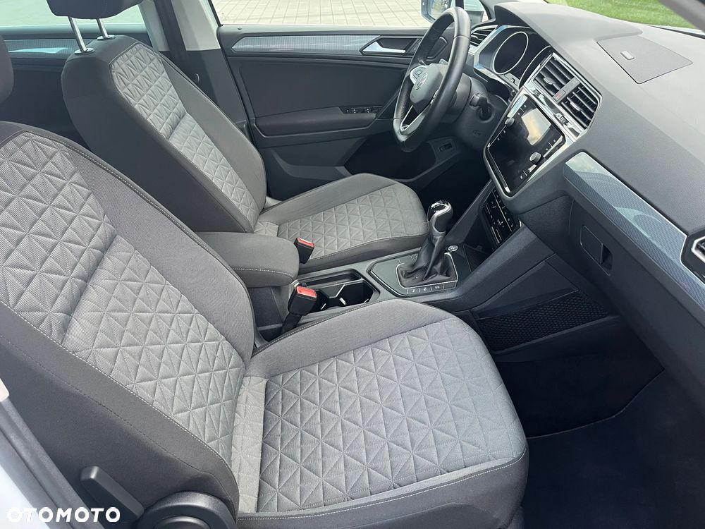 Volkswagen Tiguan - 14