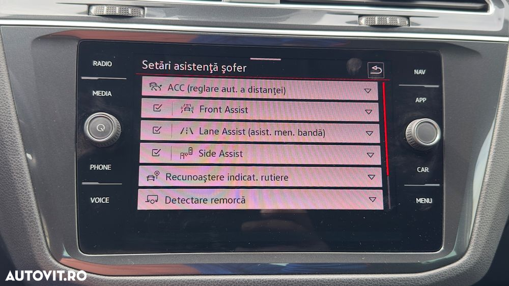 Volkswagen Tiguan 2.0 TDI SCR 4MOTION DSG Elegance - 32
