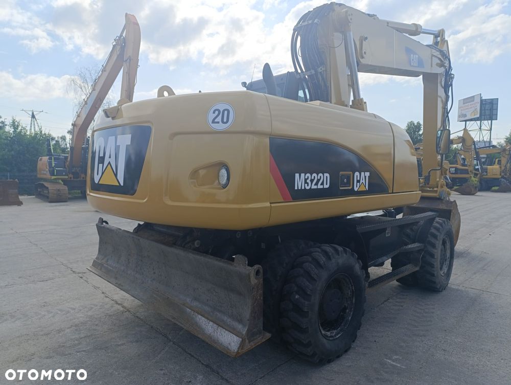 Caterpillar M322D - 3