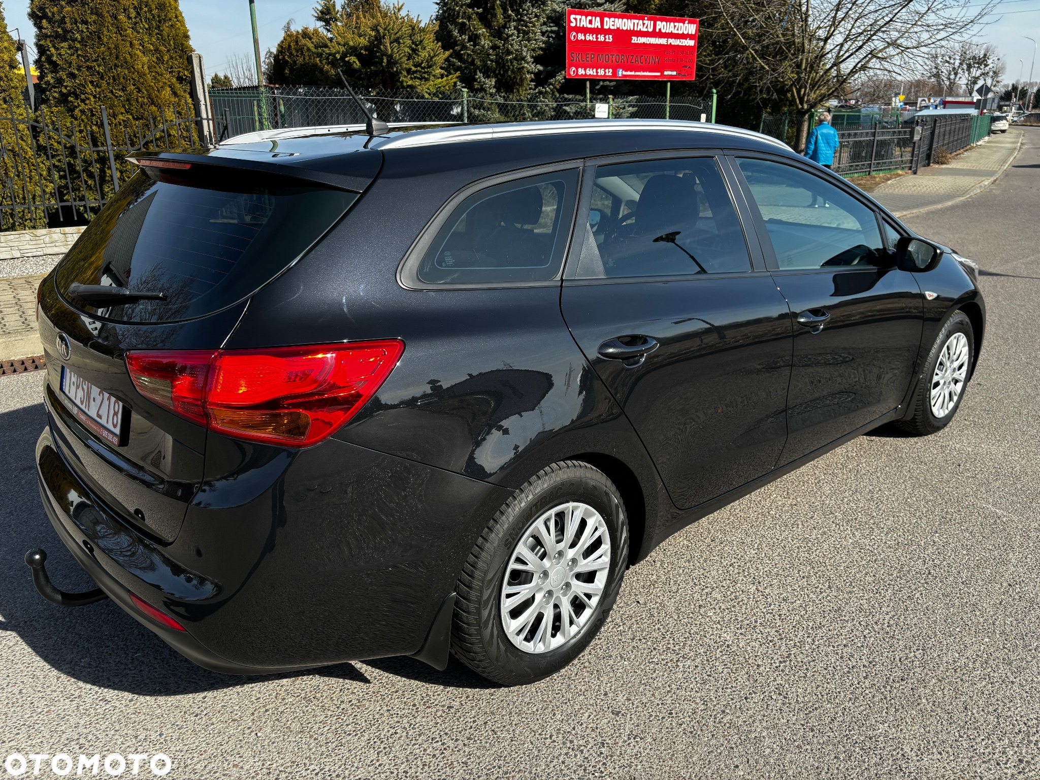 Kia Ceed 1.6 GDI Dream Team Edition - 3