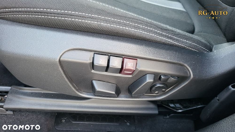 BMW Seria 2 - 37