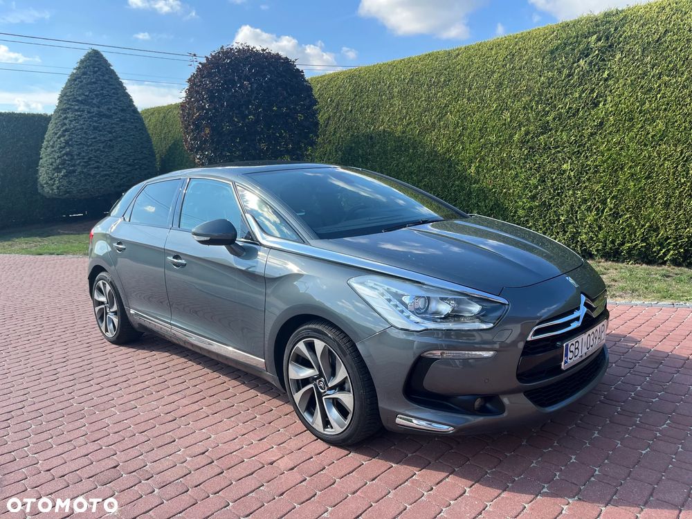 Citroën DS5 1.6 THP SoChic - 1