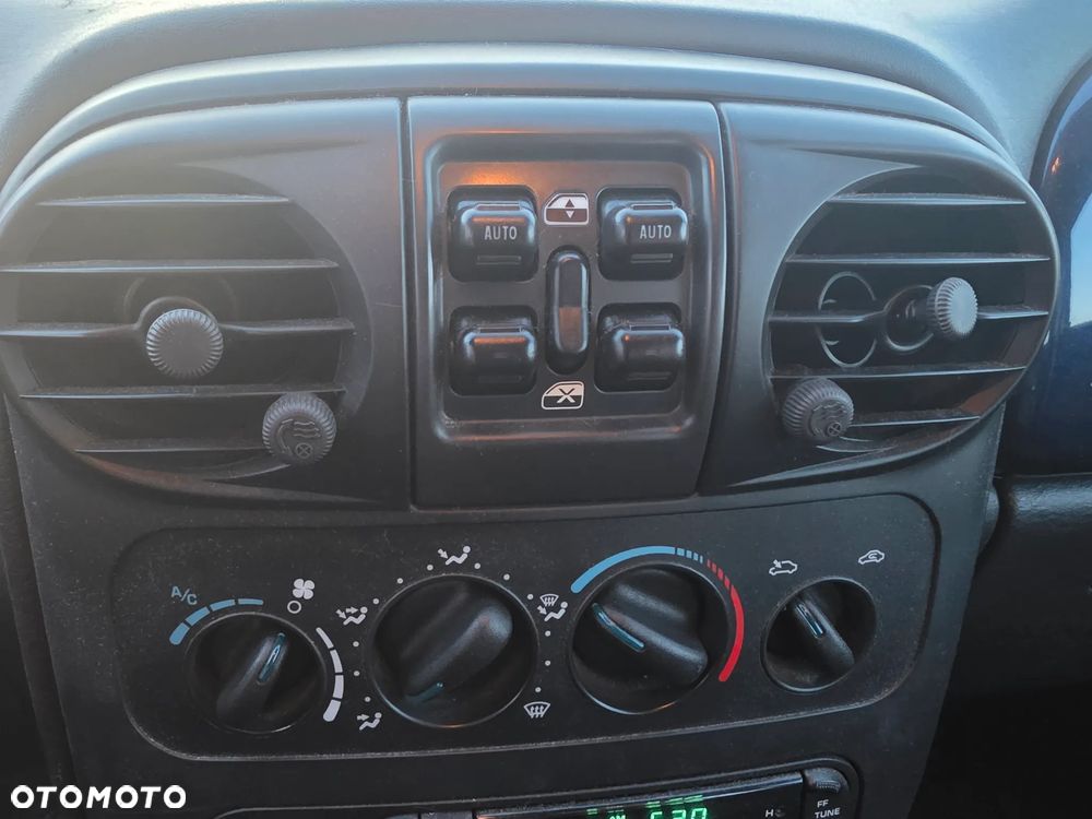 Chrysler PT Cruiser 2.4 Limited - 19