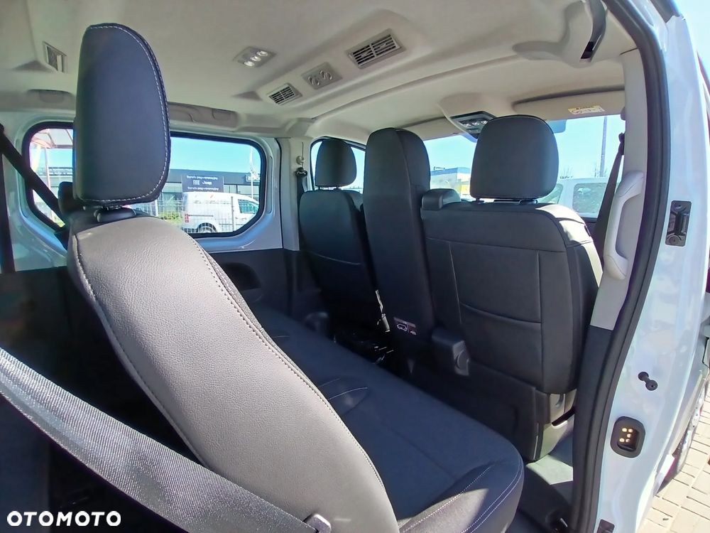 Renault Trafic - 12