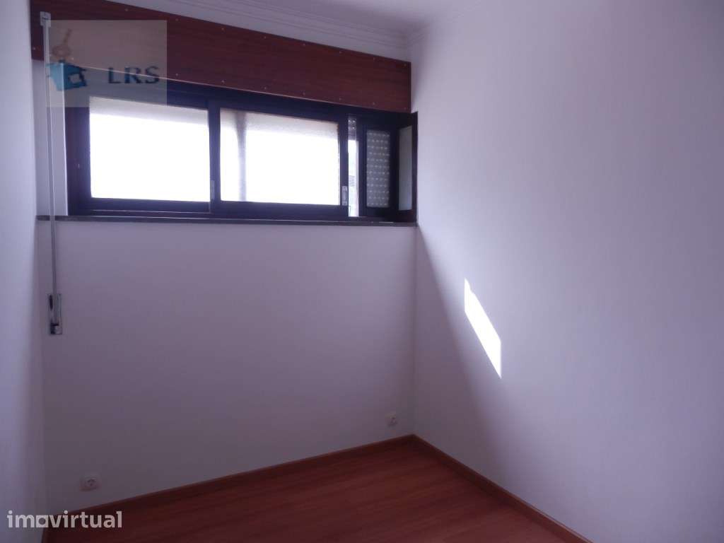 S. João Estoril, O apartamento T1 na quinta da carreira, localizado... - Grande imagem: 5/15