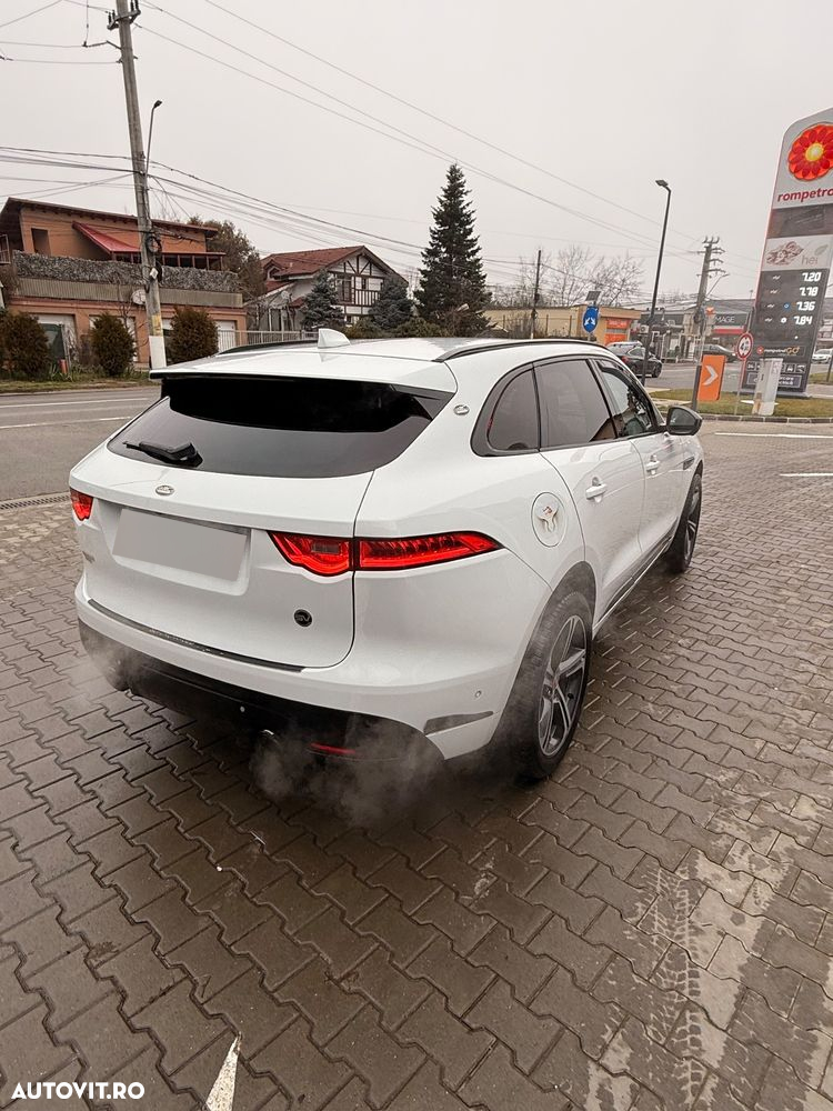 Jaguar F-Pace - 3