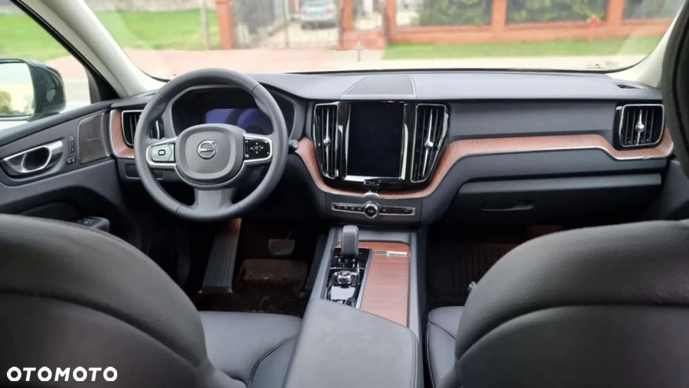 Volvo XC 60 B5 B AWD Plus Dark - 7