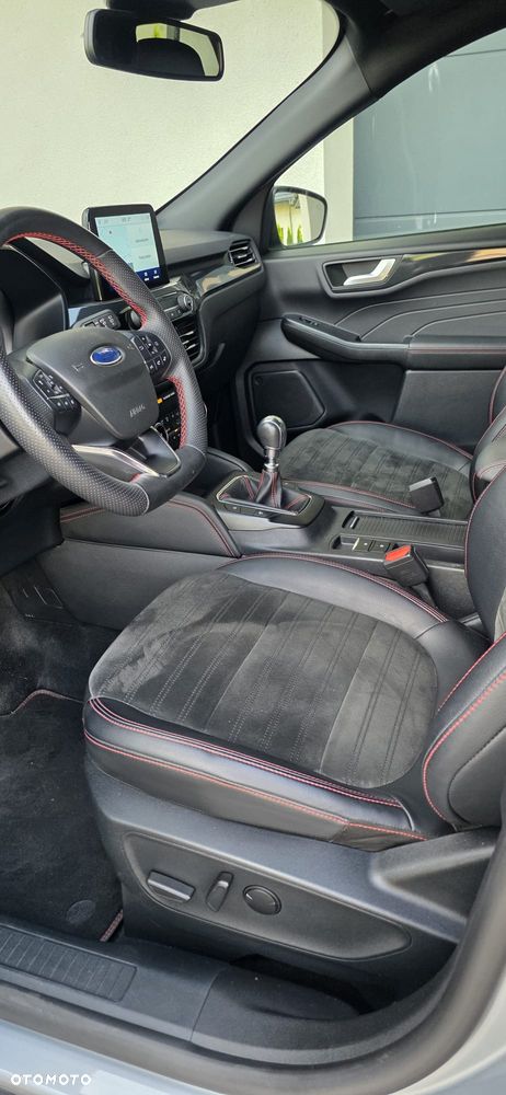 Ford Kuga 1.5 EcoBoost FWD ST-Line - 35