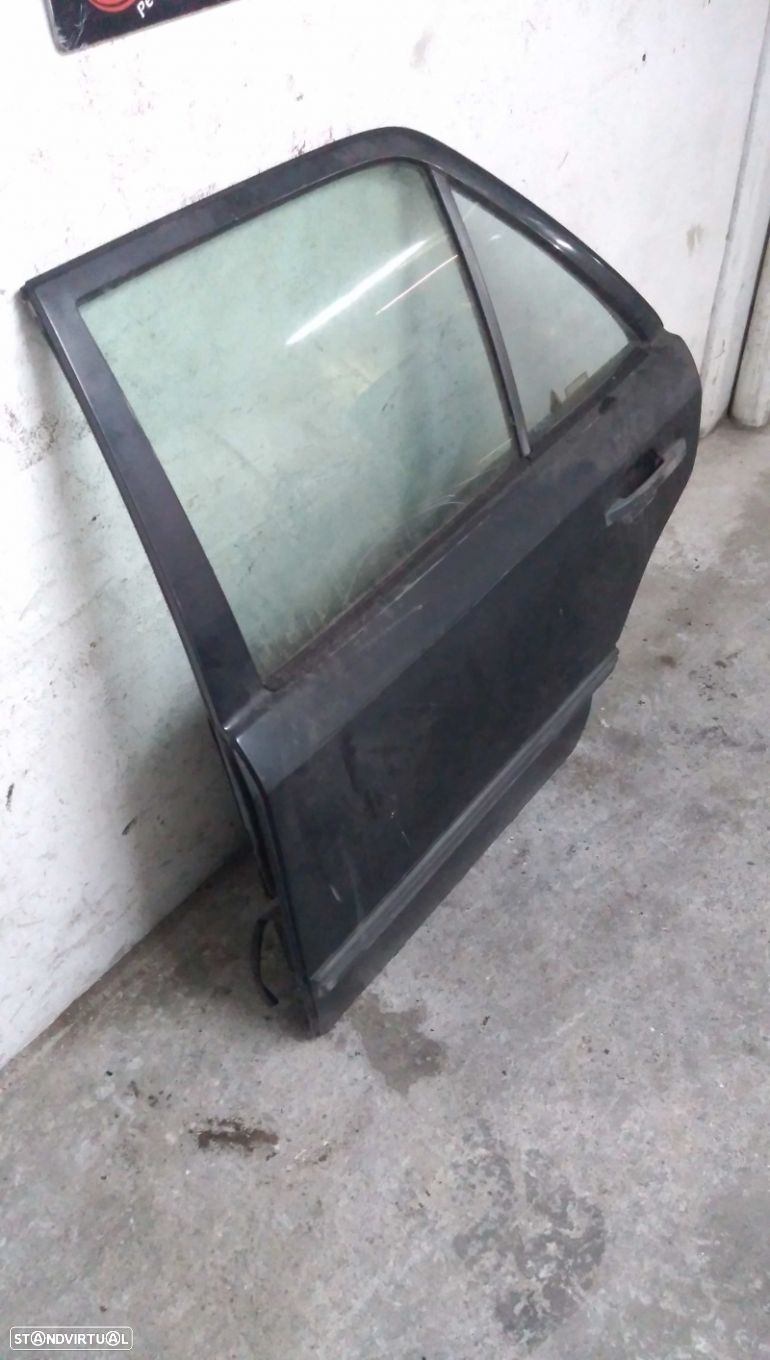 Porta Trás Esq Mercedes-Benz 200 - 300 D (124) - 2