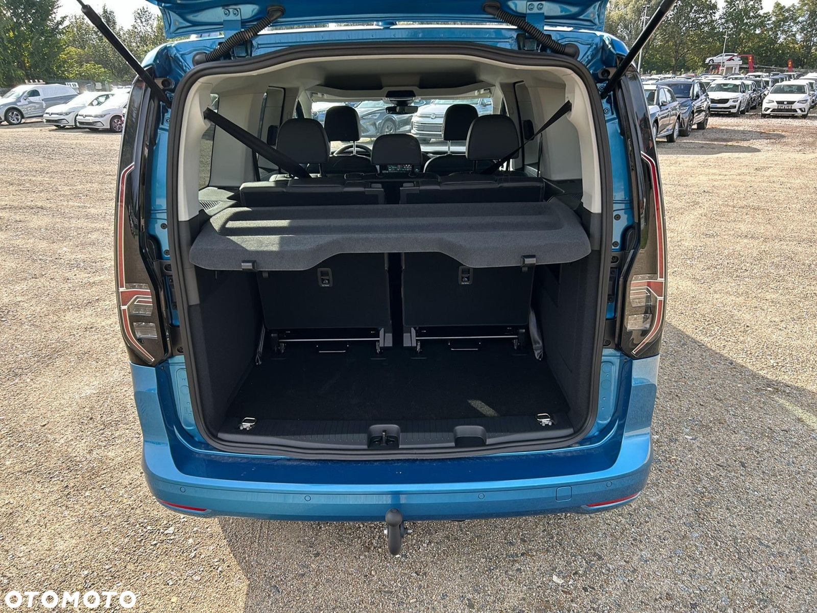 Volkswagen Caddy Maxi 2.0 TDI Style DSG - 10