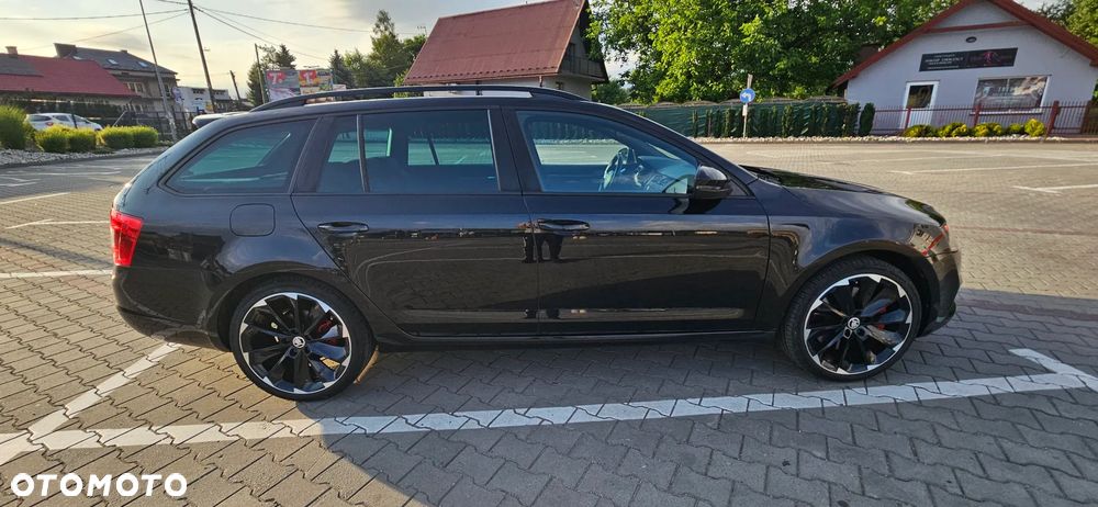 Skoda Octavia 2.0 TDI DSG RS - 11