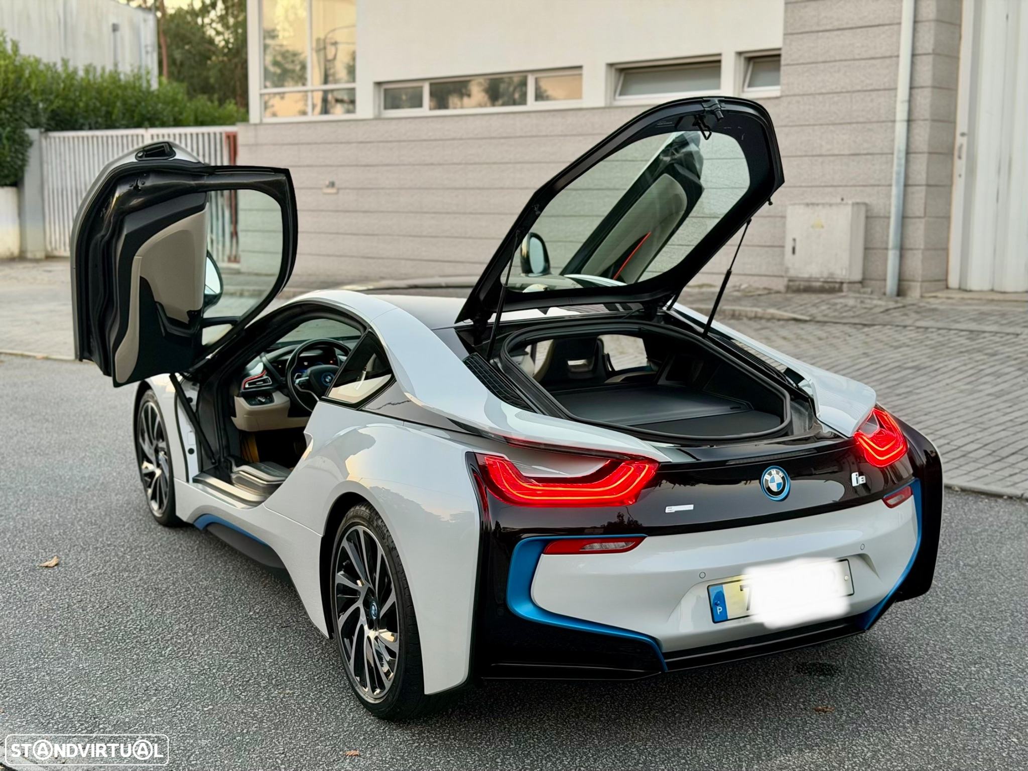 BMW i8 Standard - 11