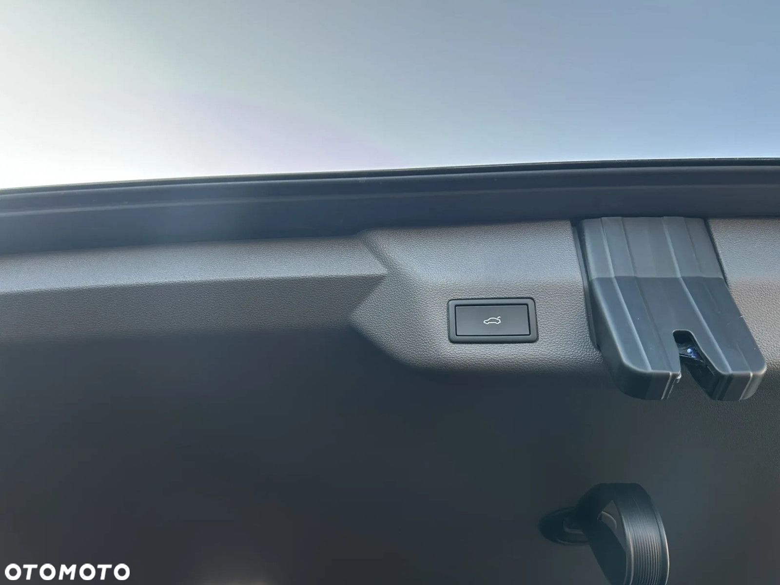 Volkswagen Multivan 2.0 TSI L1 Style DSG - 26