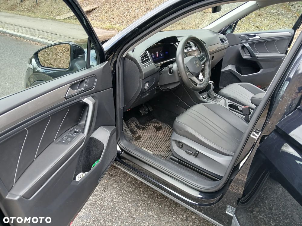 Volkswagen Tiguan - 10