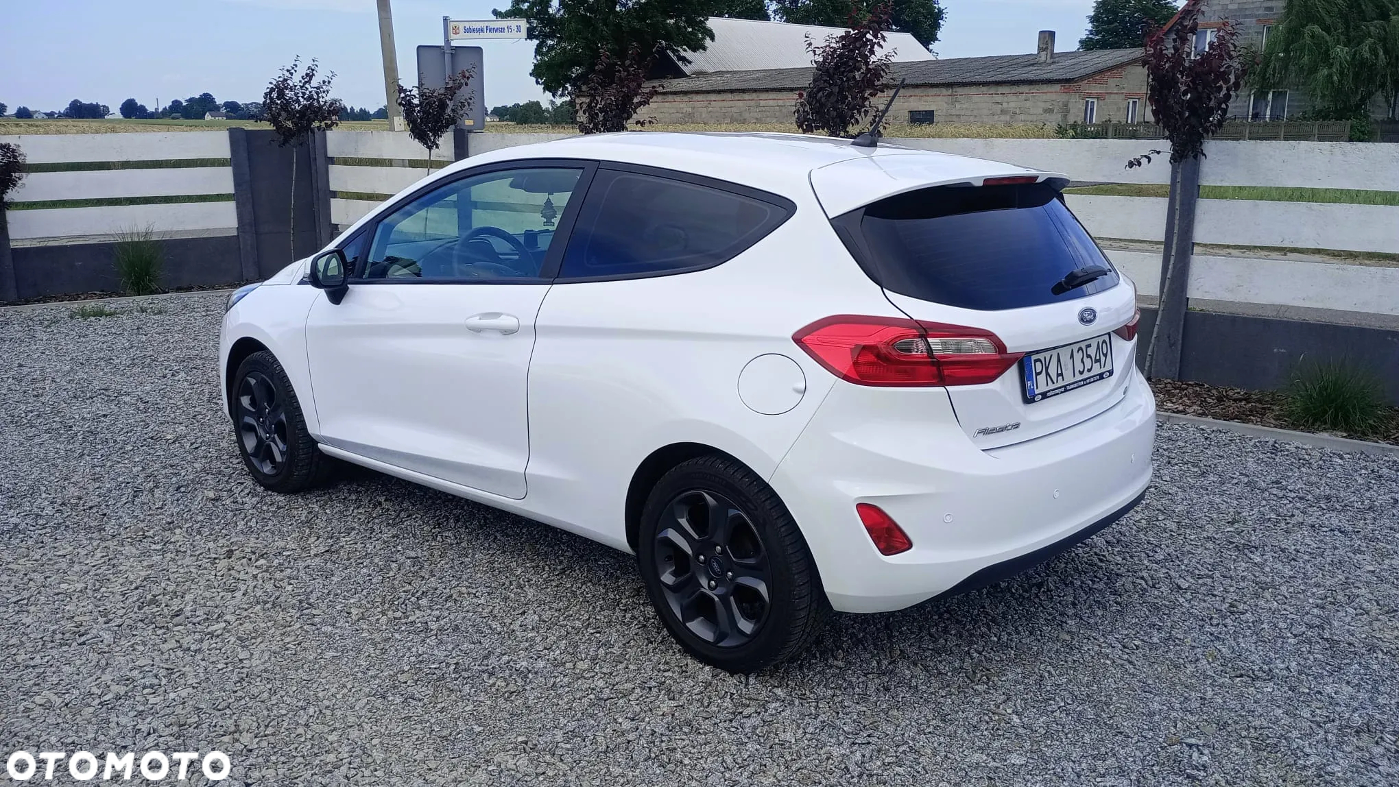 Ford Fiesta 1.1 COOL&CONNECT - 12